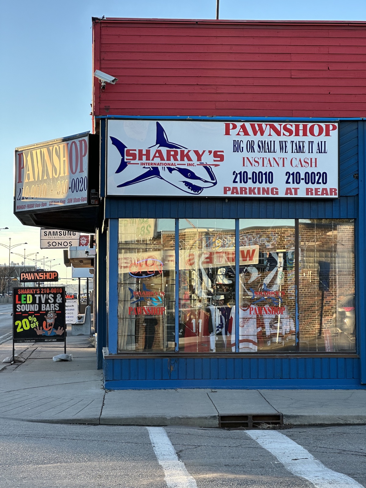 Sharky's International - Pawn Shop